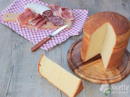 Crescia di Pasqua al Formaggio