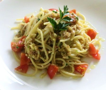 Spaghetti ai porri, nocciole e parmigiano