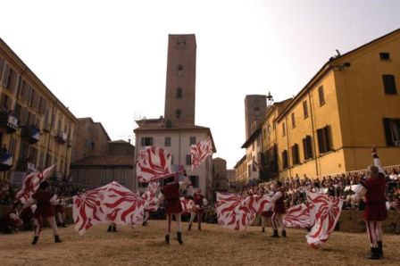 Le Radici del Gusto! Ad Alba va in scena l’86ª edizione della Fiera Internazionale del Tartufo Bianco