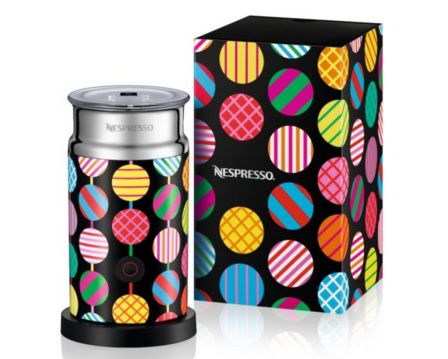 Nespresso con Confetto, le coloratissime Limited Edition di Caffè, per un Natale irriverente e giocoso