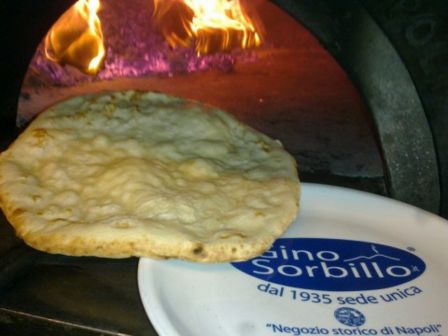 Pizza | Cucinarla sulla brace del BBQ secondo Gino Sorbillo