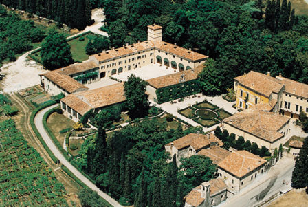 Dante Alighieri ritorna in Toscana: Vaio Armaron Amarone della Valpolicella DOCG 2005 Serego Alighieri