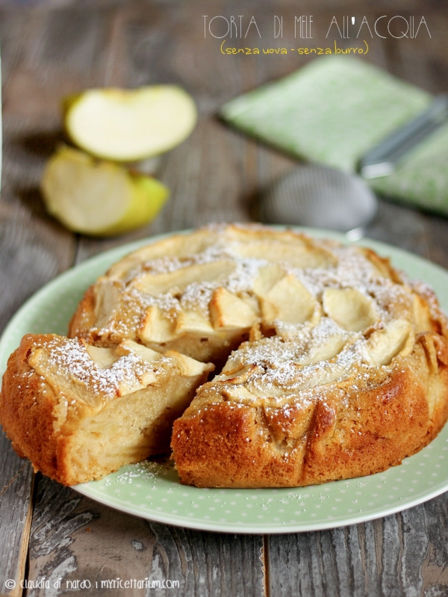 Torta di mele all'acqua (senza uova)