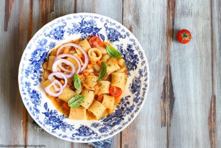 Occhi di lupo con fagioli cannellini e  pomodorini