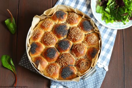 Danubio salato farcito con formaggi e olive