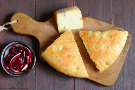 Focaccia semi integrale alla salvia