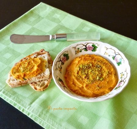 Hummus di zucca senza ceci