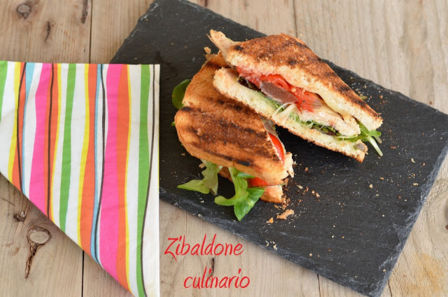 Toast di pollo lesso alla mostarda di Cremona