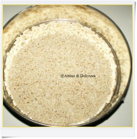 CIALDA DI RISO SOFFIATO E CIOCCOLATO BIANCO