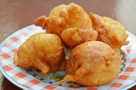 Antipasti: Bignè di Merluzzo