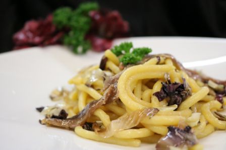 Bigoli in salsa di acciughe con Rosa dell'Isonzo