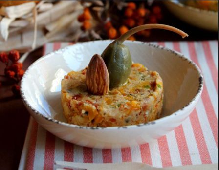 Patè con zucca e olio al mandarino