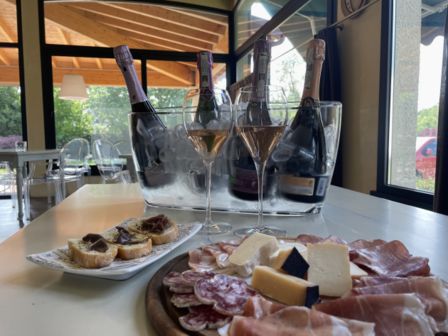 Degustazione no stop di 30 Franciacorta Rosè