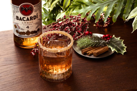 Rum Bacardí Anejo Cuatro: il cocktail delle feste Old4 creato dal barman Bruno Vanzan