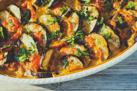 Parmigiana di melanzane: 8 varianti da provare da qui a settembre