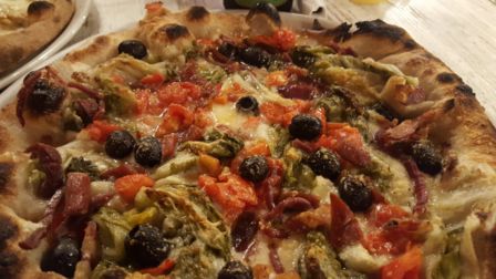 A casa di Pulcinella a Torino: la pizzeria che mantiene tutte le promesse