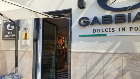 Pasticceria Gabbiano a Pompei, recensione: la tradizione dolce che merita una sosta