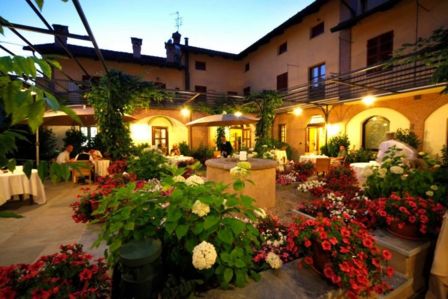 Renzo Vivalda è morto: addio al patron del ristorante l’Antica Corona Reale di Cervere