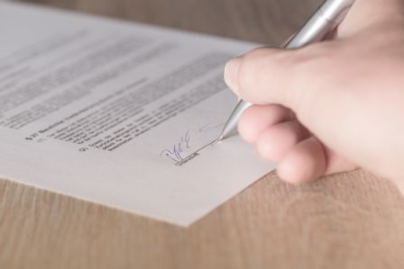 Treviso, bar chiuso: il cameriere lavorava senza mascherina e contratto