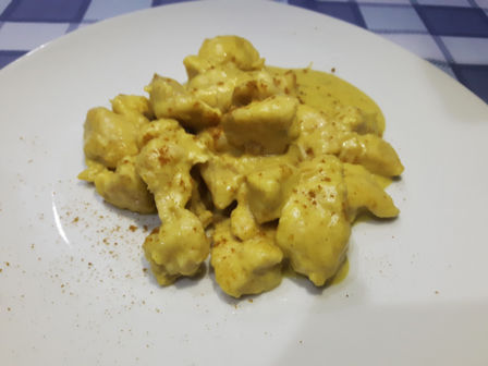 POLLO AL LATTE DI COCCO E CURRY