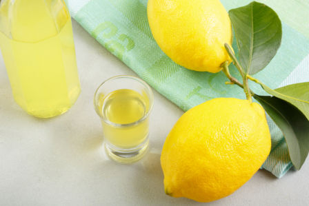 Il Limoncello di Villa Massa, un’eccellenza che nasce da una storia di famiglia