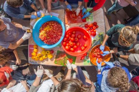 Disco Soupe: un pranzo a tempo di musica contro lo spreco alimentare