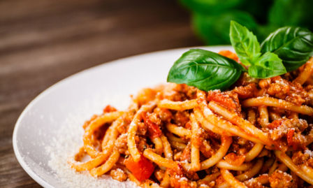 Mangiare la pasta a cena fa male?