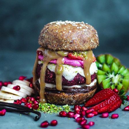 Hamburger vegano si può dire, così ha (non) deciso il Parlamento Europeo