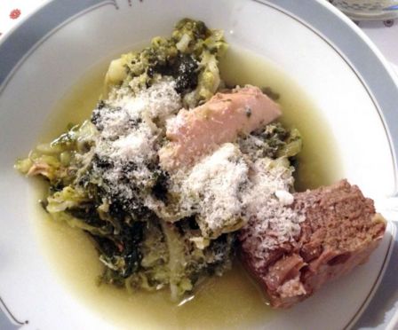 Ricetta della minestra maritata  e i piatti tipici di Napoli nel pranzo di Natale