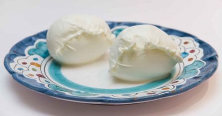 La mozzarella pugliese è Dop, vince Gioia del Colle, perde la Campania
