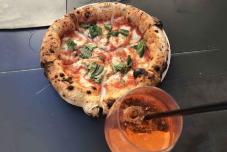 Pizza a pranzo. Le nuove pizze d’autunno di Palazzo Petrucci a Napoli