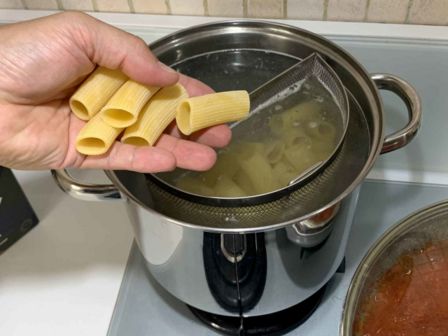 Rigatoni all’amatriciana, ricetta originale e sacre leggi di una pasta unica